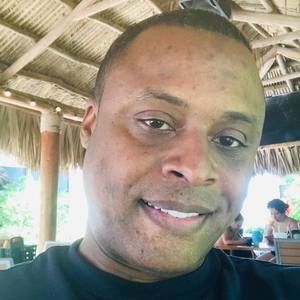 Meet your Posher, Adrian